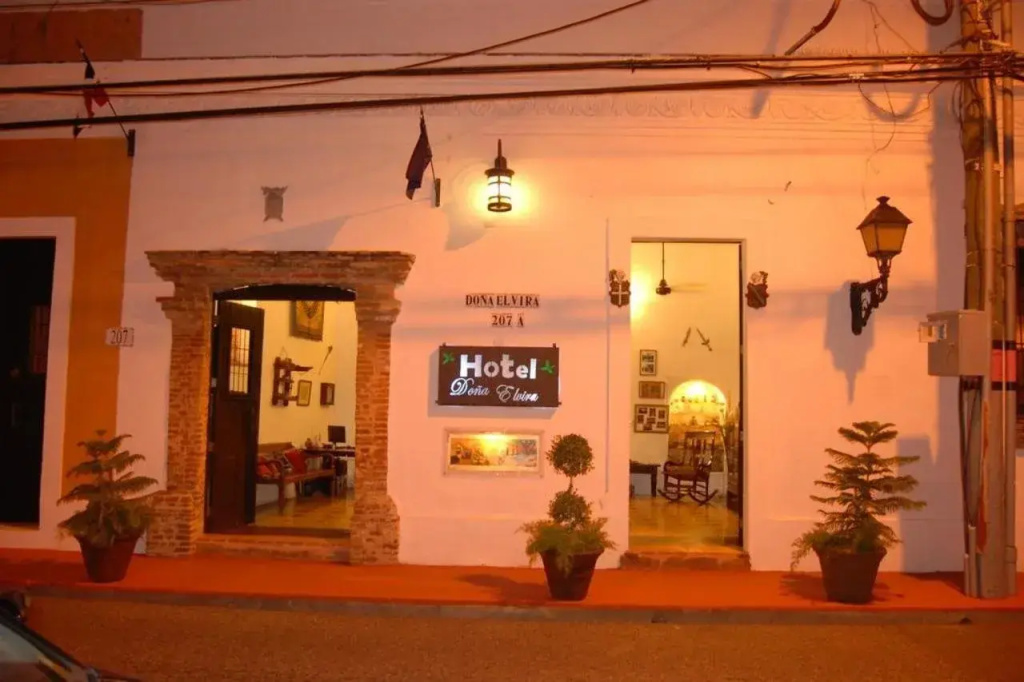 Hotel DoÃÂ±a Elvira
