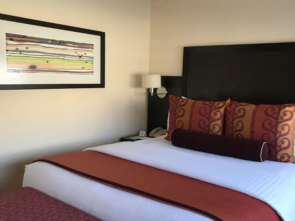 Double Junior Suite (full double bed)