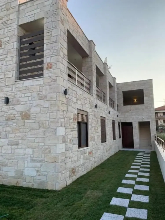 Delejo Resort & Suites