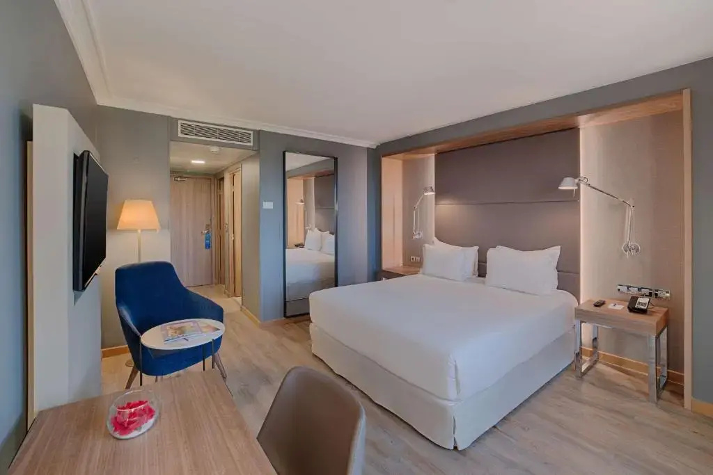 Superior Double room (full double bed)