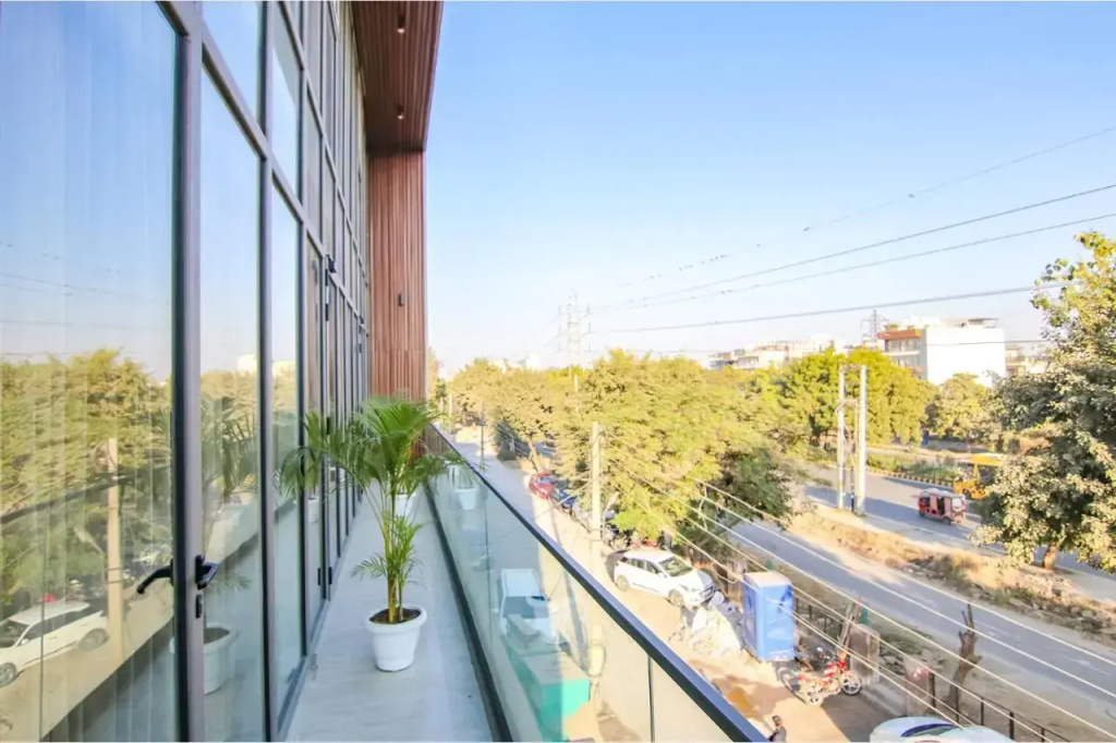Balcony & Terrace