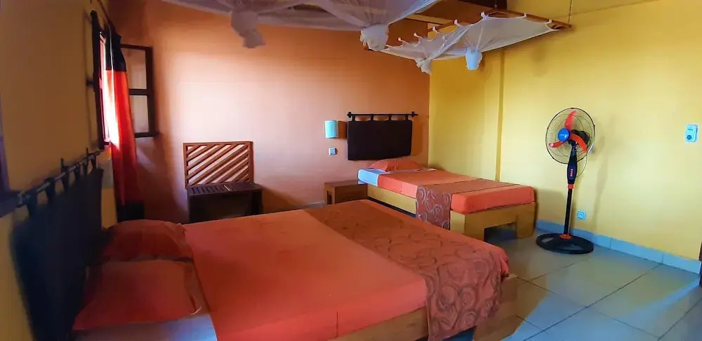Economy room