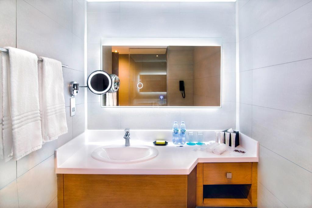 Le Meridien Abu Dhabi
