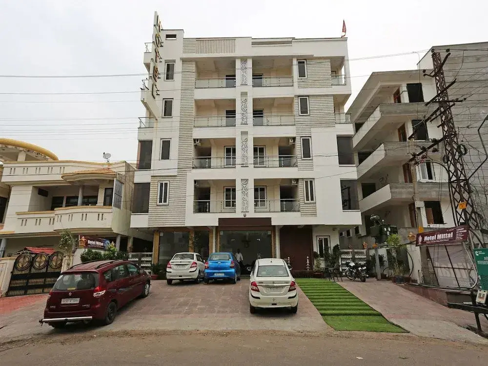 OYO 9476 Hotel Mittal