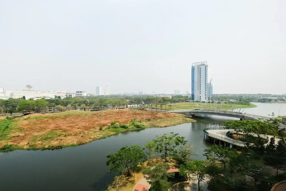 Modern and Bright 2BR Springlake Apartment