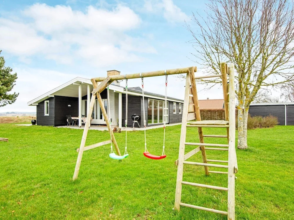 8 Person Holiday Home in Ebeltoft