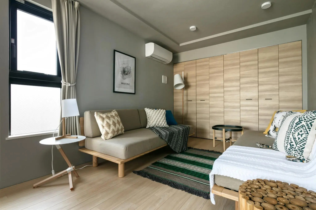 Economy Quadruple room