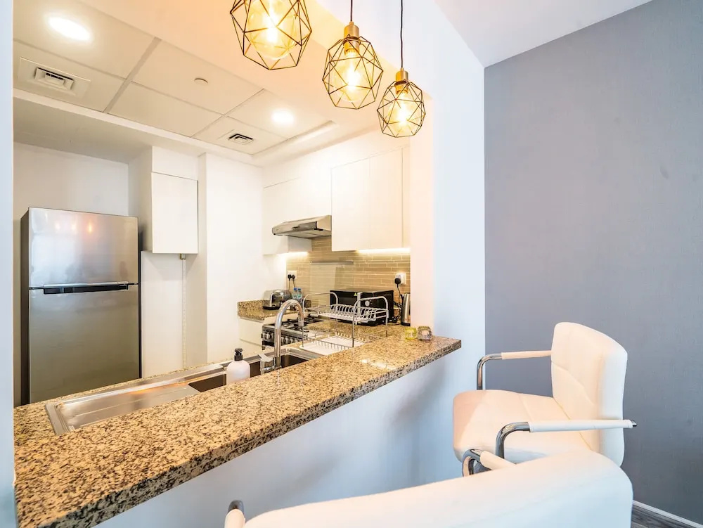 Glamorous Apt With Balcony Facing Burj Khalifa