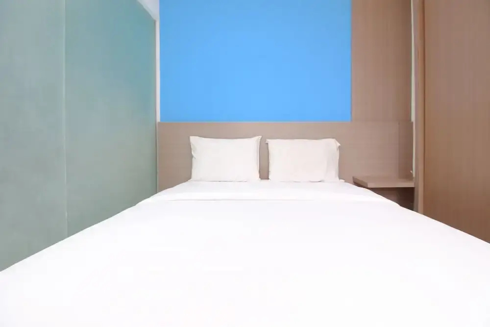 Standard Double room with city view (full double bed)
