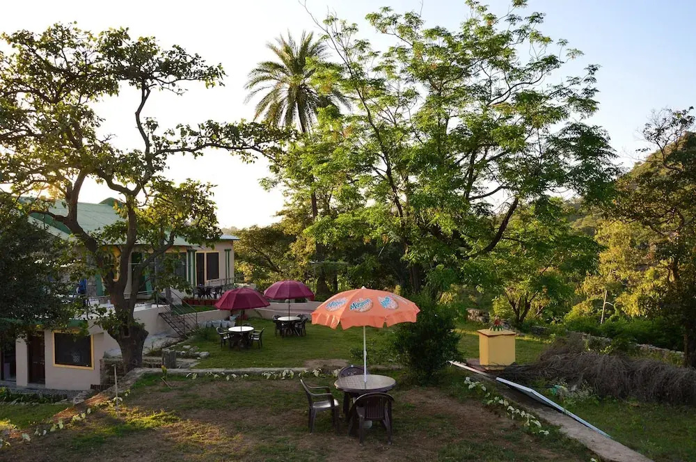 OYO 2316 Home Stay Hotel Forest Eco