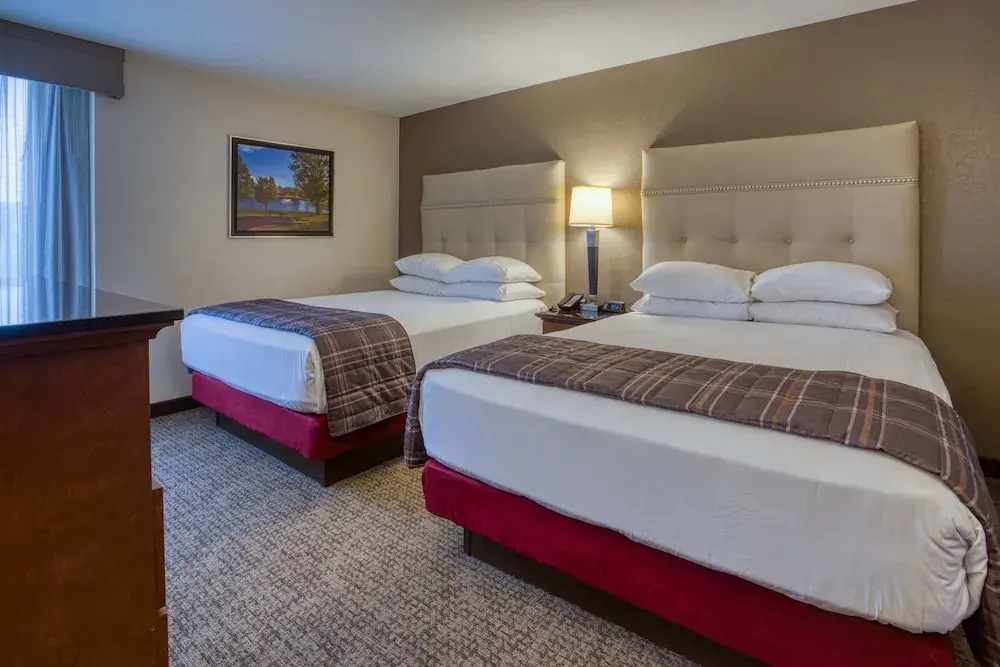 Drury Inn & Suites St. Louis Fairview Heights - Chambres