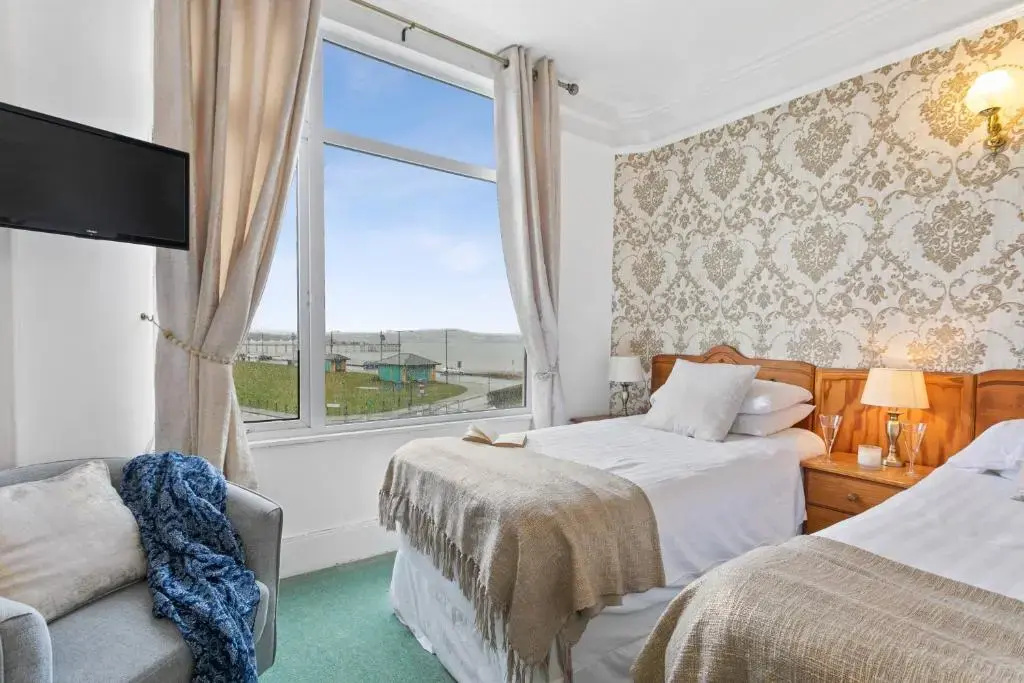 Standard Double room with sea view (twin beds)
