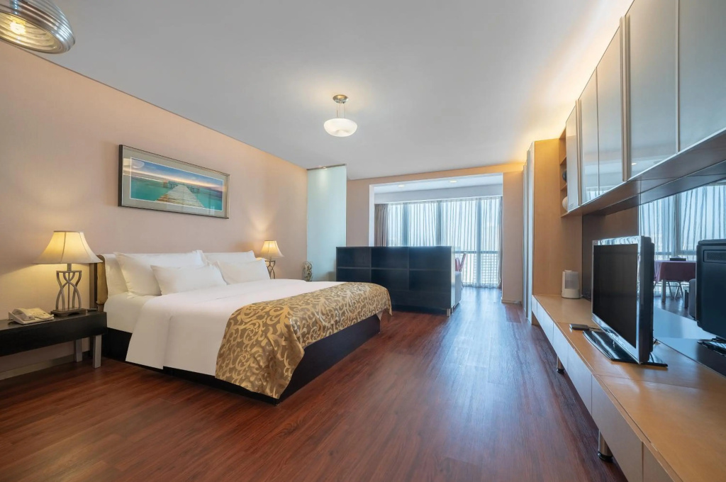 Отель Qingdao Housing International Hotel в Циндао