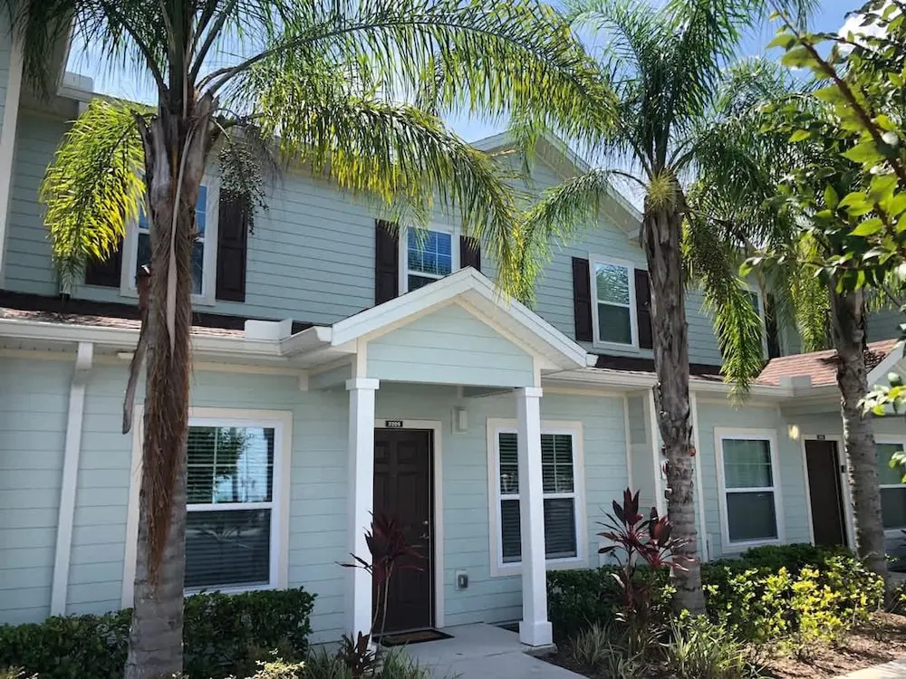 Comfortable 3BR Townhome Near Parks Great Value