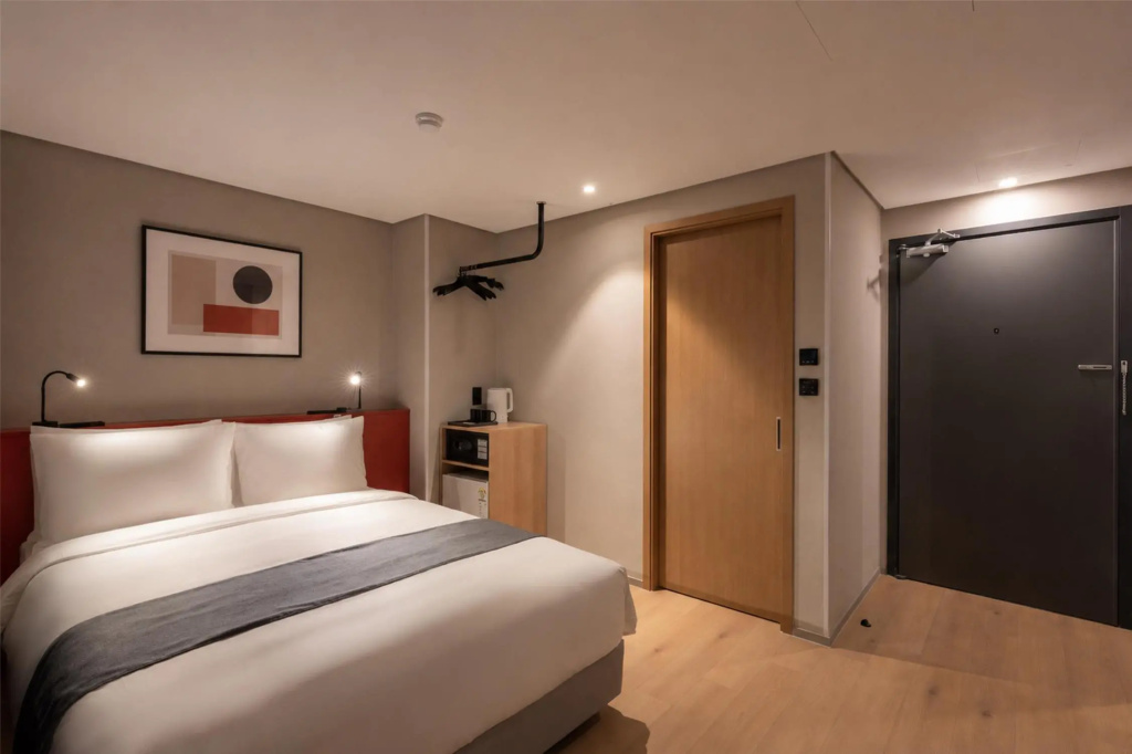 Makers Hotel — 4