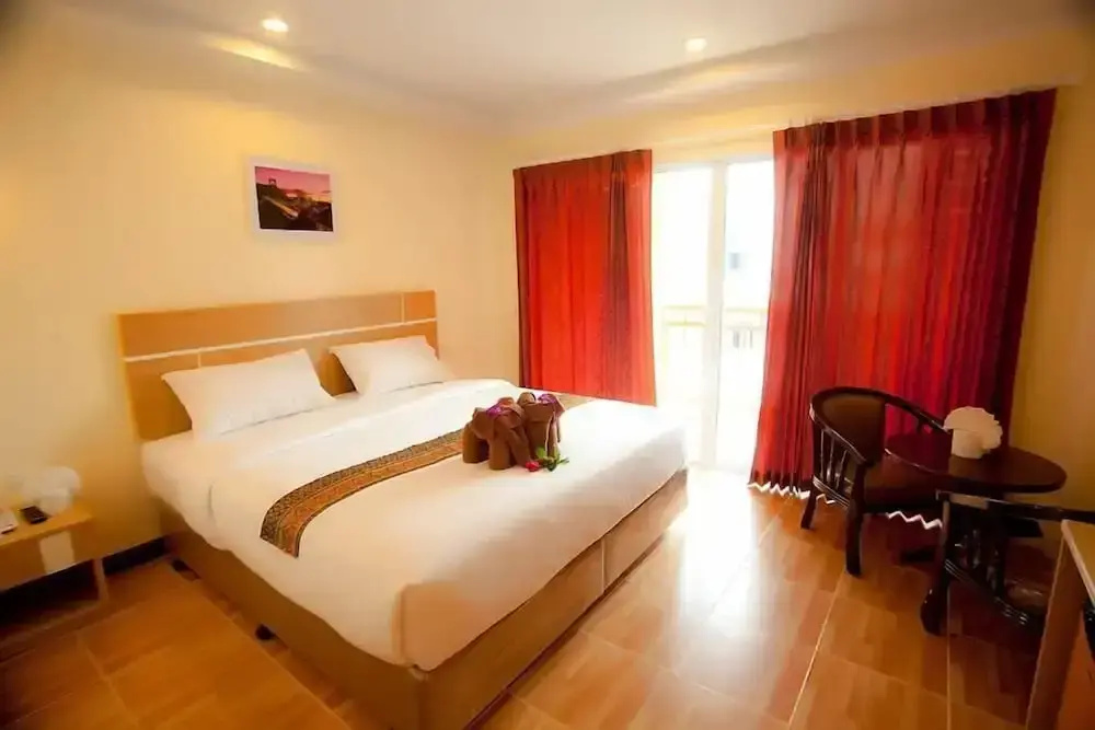 Отель Iris Residence в Паттайе