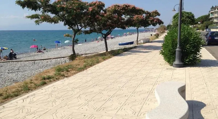 Beach & Waterfront