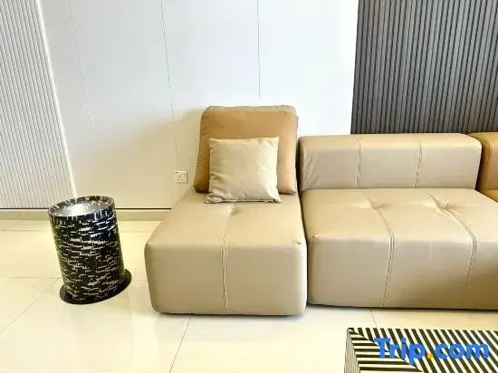 Deluxe 3 Bedroom Garden View
