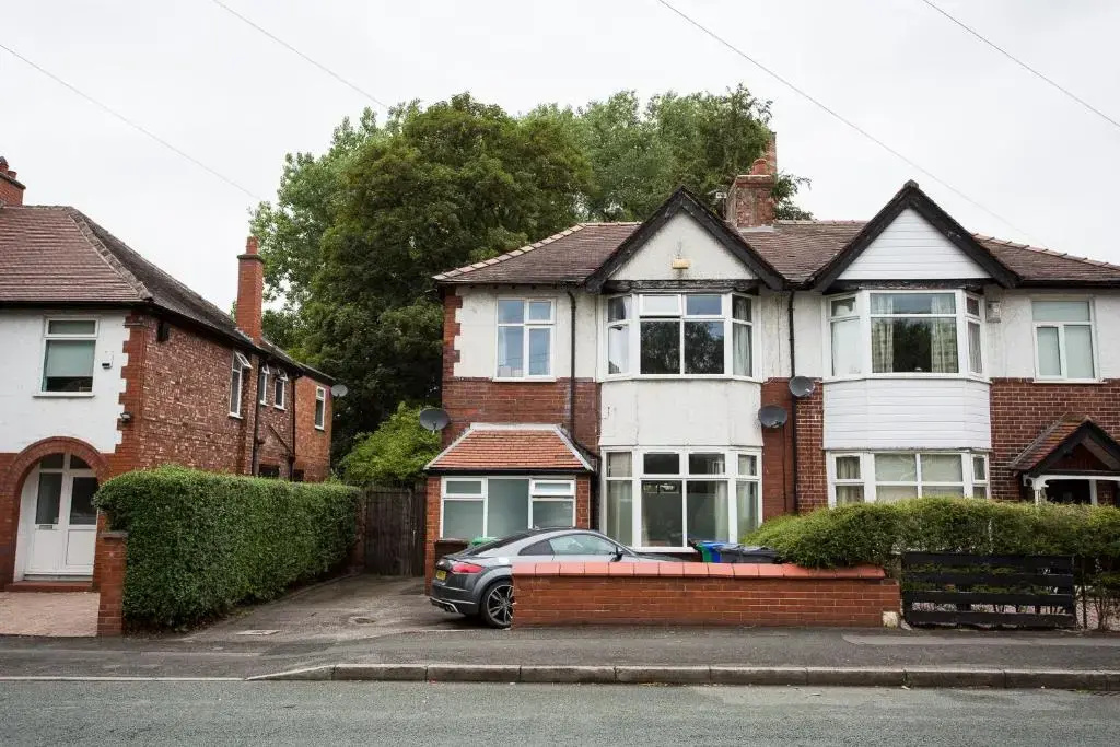 36B Burton Road