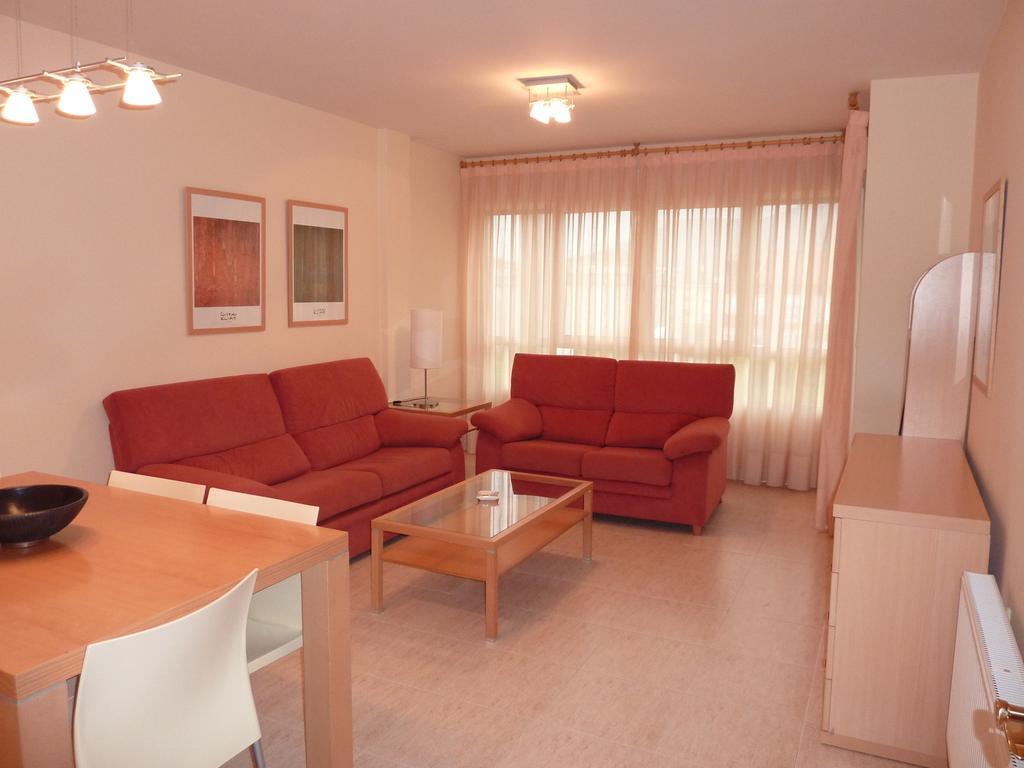 Apartamentos Los Arces de Isla by null