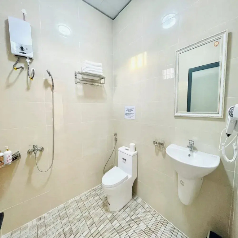 Economy room