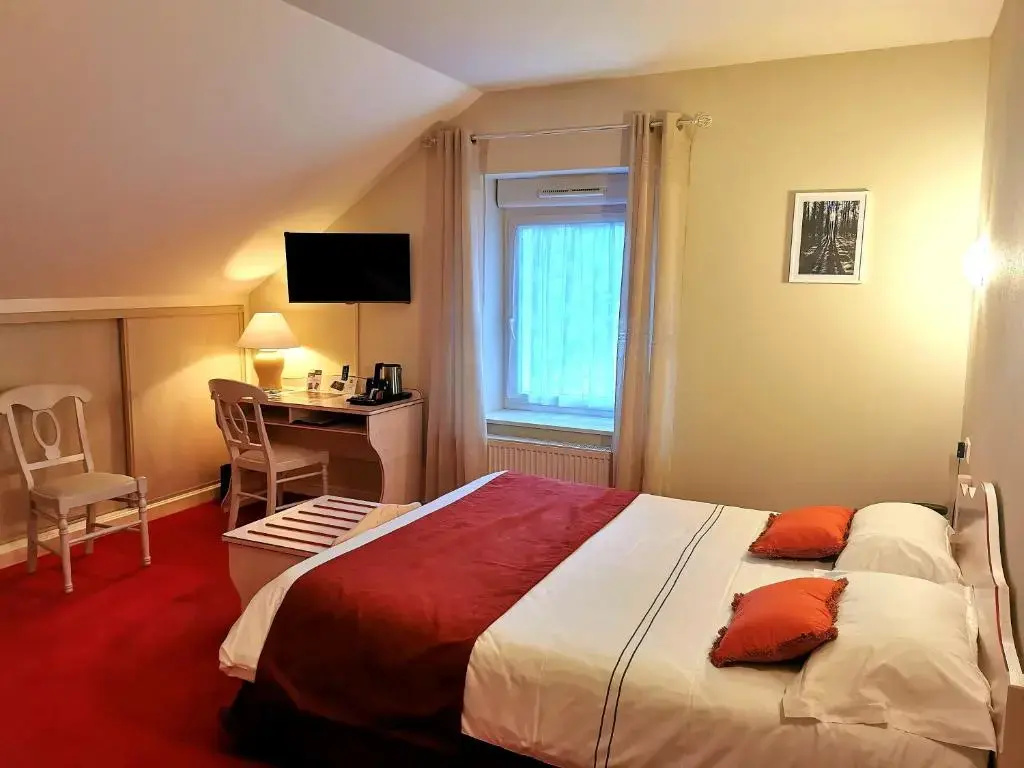 Standard Double room (full double bed)