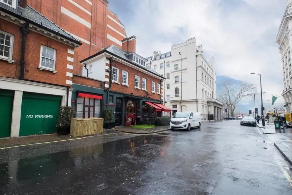 Elegant 1 bed next to Hyde Park, sleeps 2
