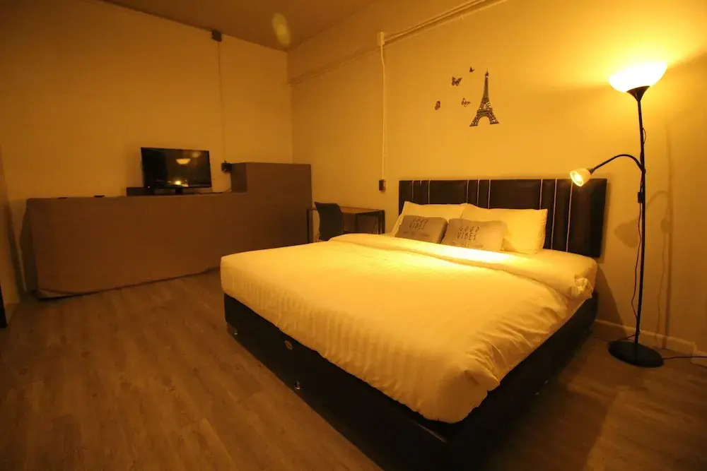 Двухместный номер Standard двуспальная кровать в The Hive Hatyai Hostel