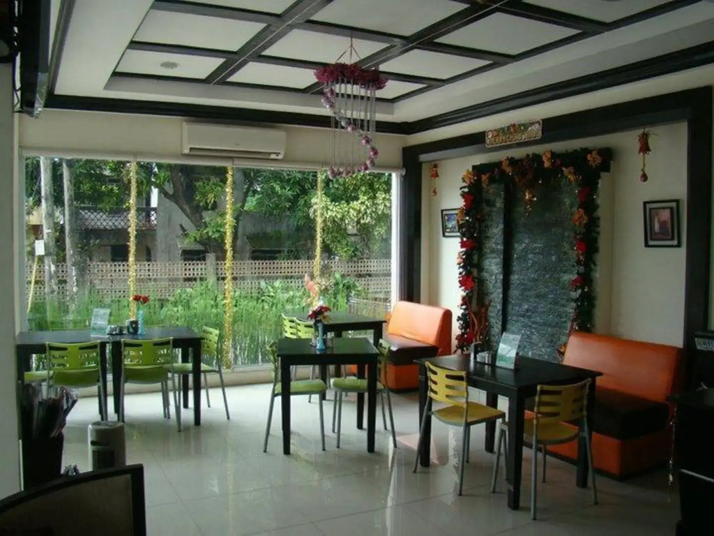 Hotel photo 12