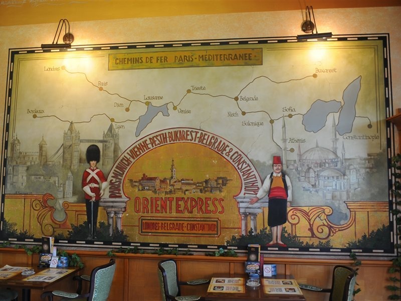 Food & Beverage