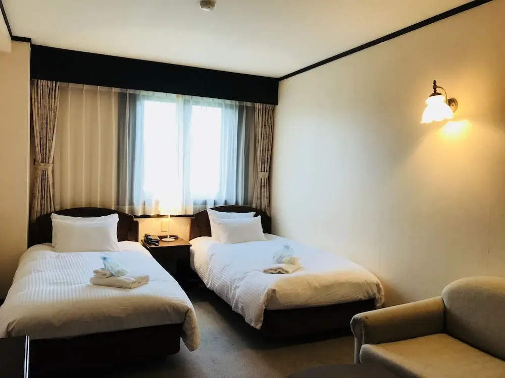 2 Bedrooms Standard Family room