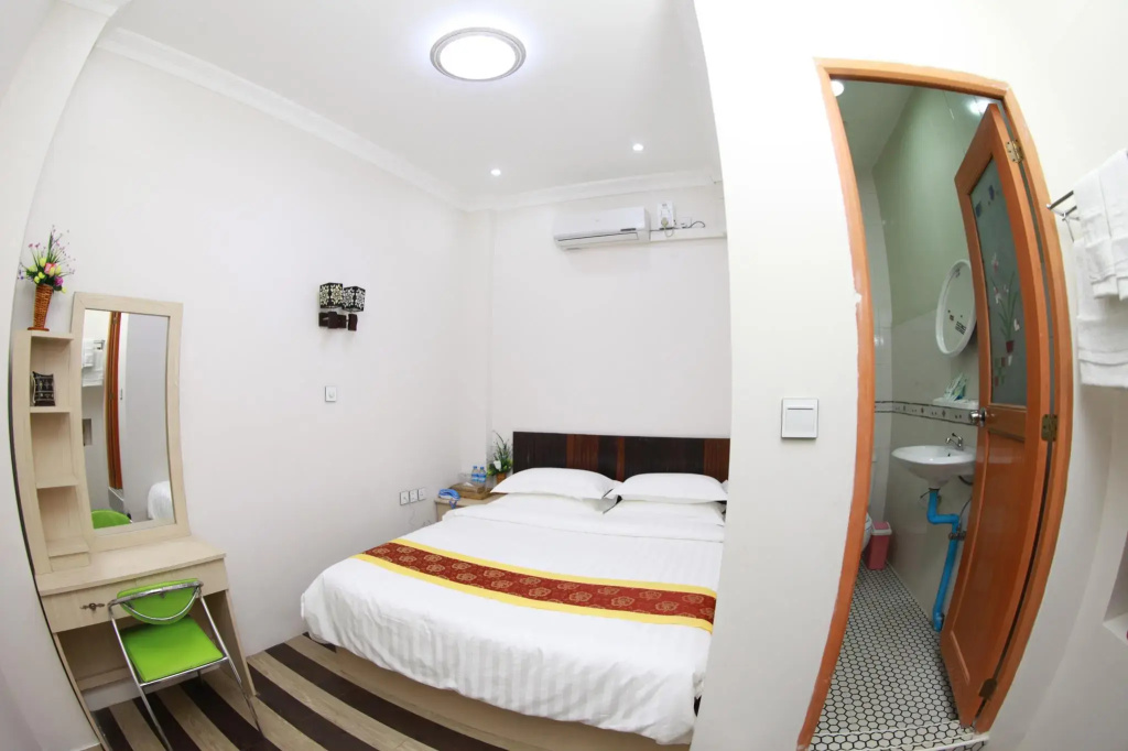 Superior Double room (full double bed)