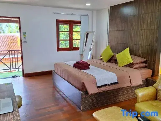 Bed in Dorm (male dorm)