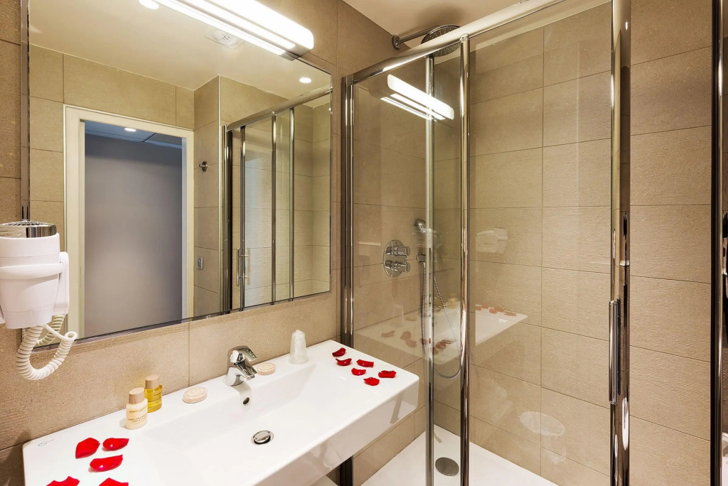 Hotel photo 32