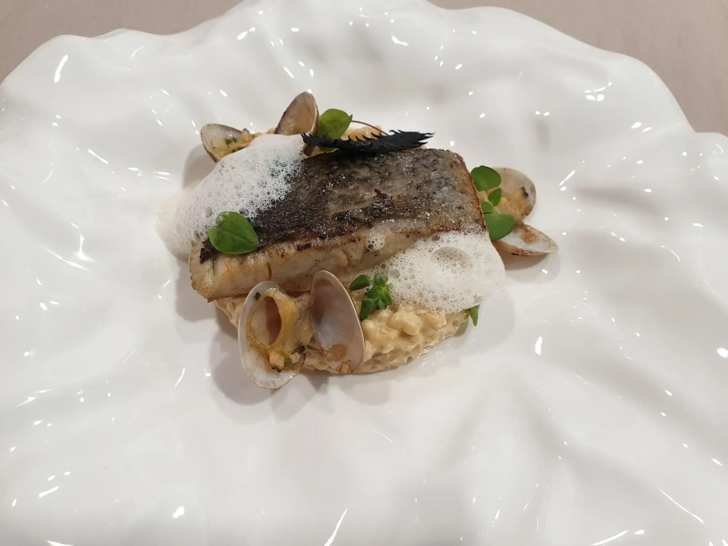 Isulella Hotel & restaurant - Général