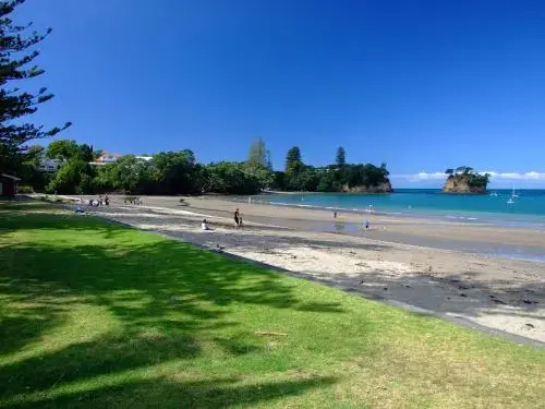 Beach & Waterfront