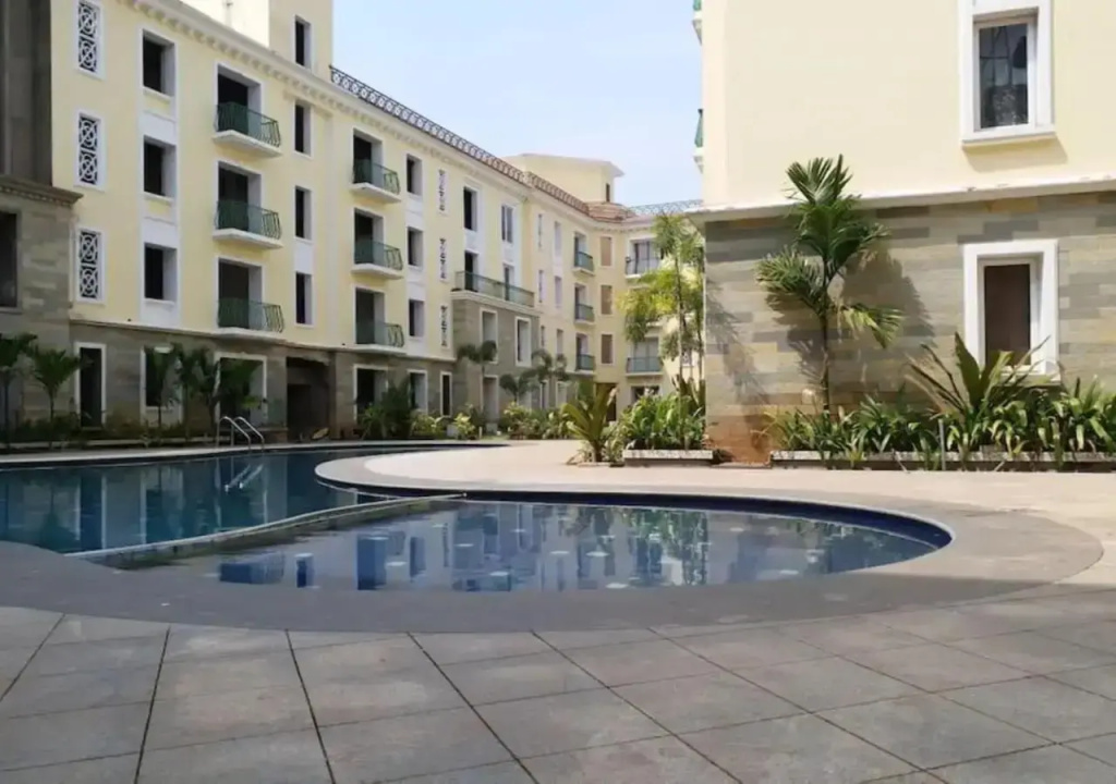 Pool View Apartment - Sunshine By Leela Homes