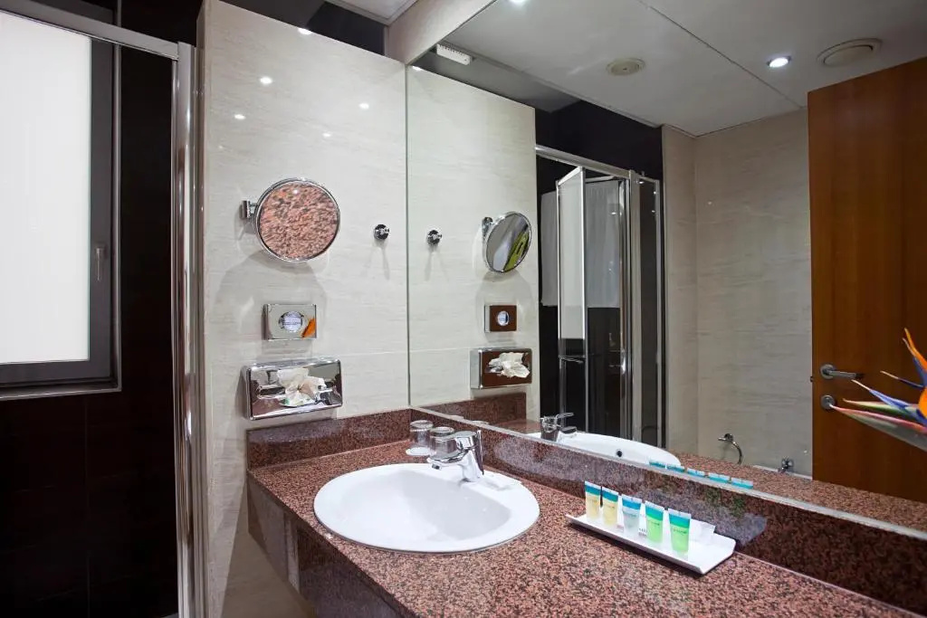 Ilunion Les Corts Spa Hotel - Chambres