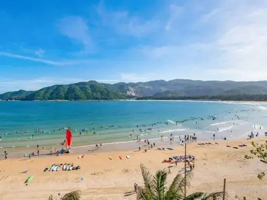 Beach & Waterfront