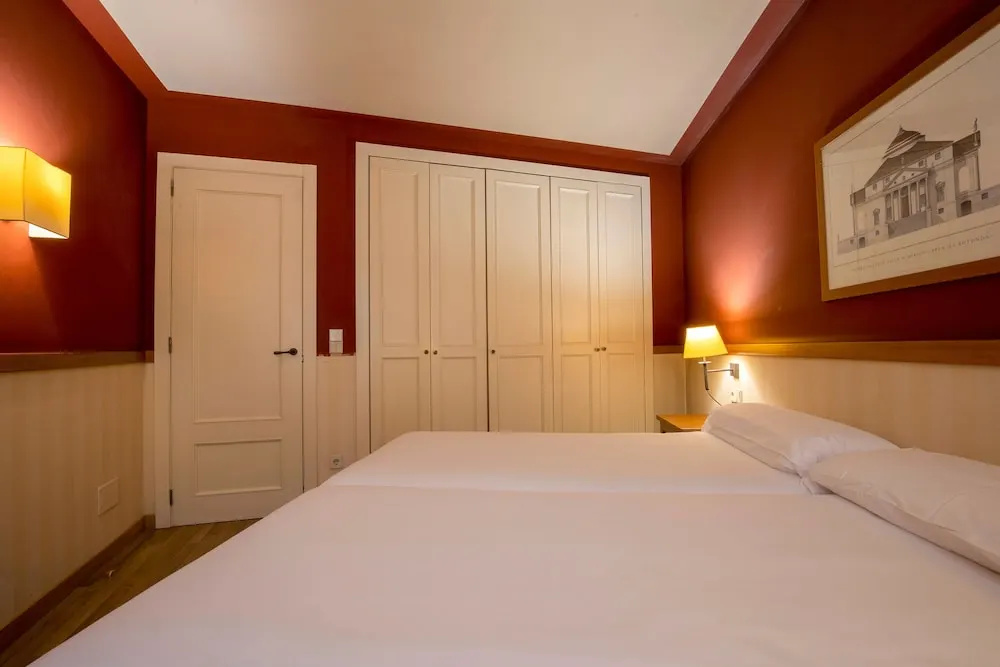1 Bedroom Family Apartment