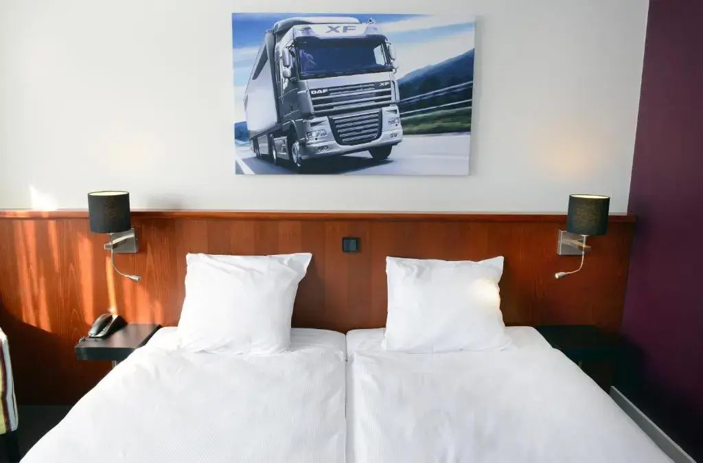 Standard Double room (twin beds)