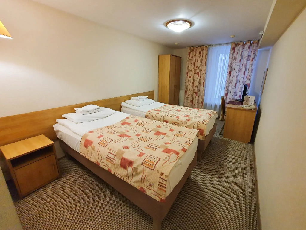 Amaks Safar Hotel Room Type - Economy Double room twin beds