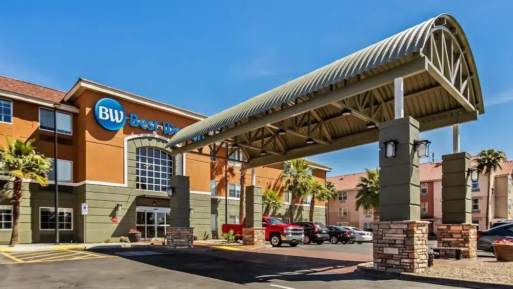 Quality Inn & Suites at Metro Center