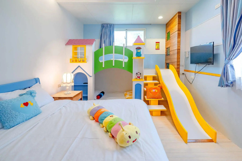 Economy room