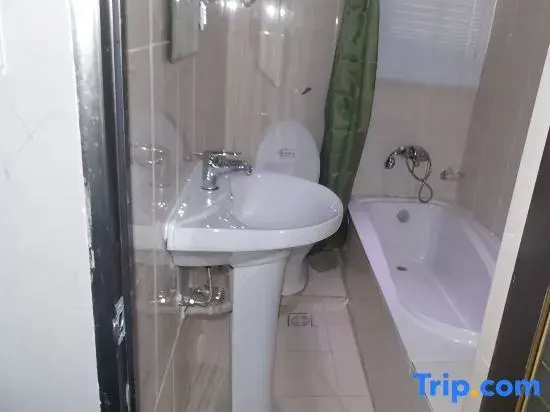 Dublina Hotels - Guest Room