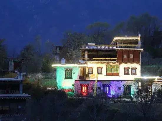 Danba Gezhuo Folk Boutique Homestay