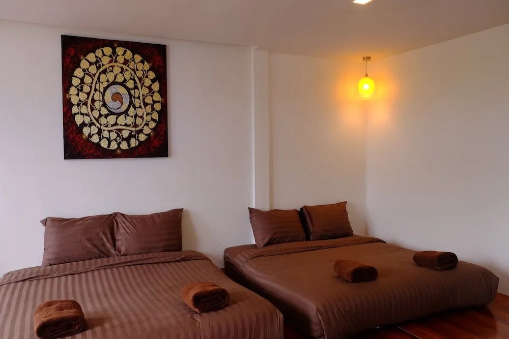 Номер Standard в Fah Talay Resort