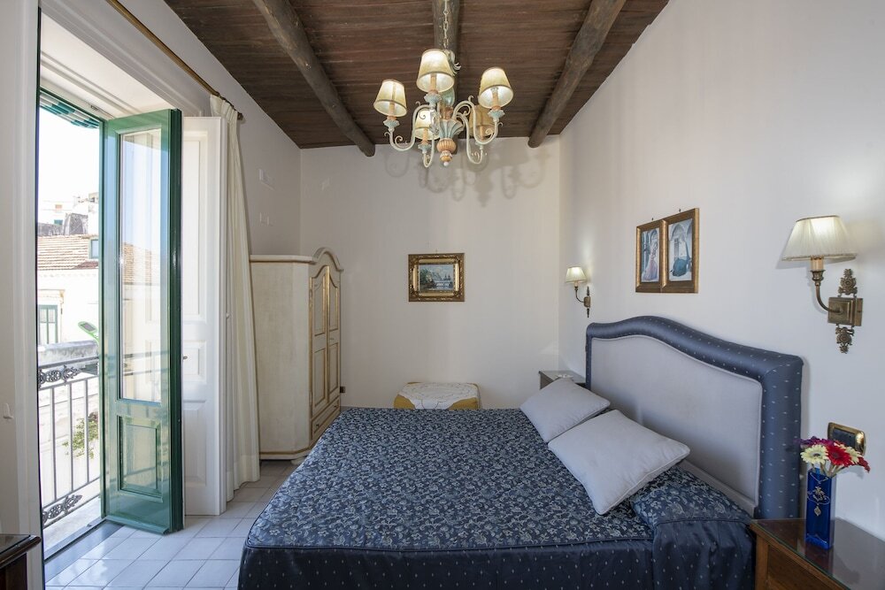 Residenza Del Duca by null