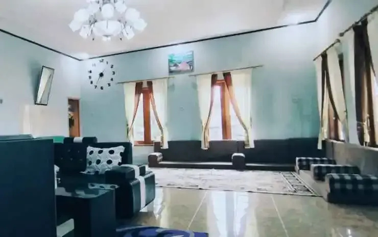 villa mutiara citra puncak bu eva