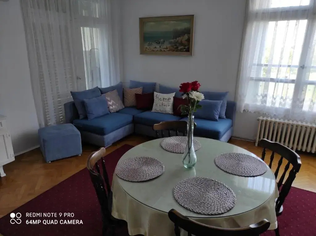 2 Bedrooms Apartment with balcony and with sea view